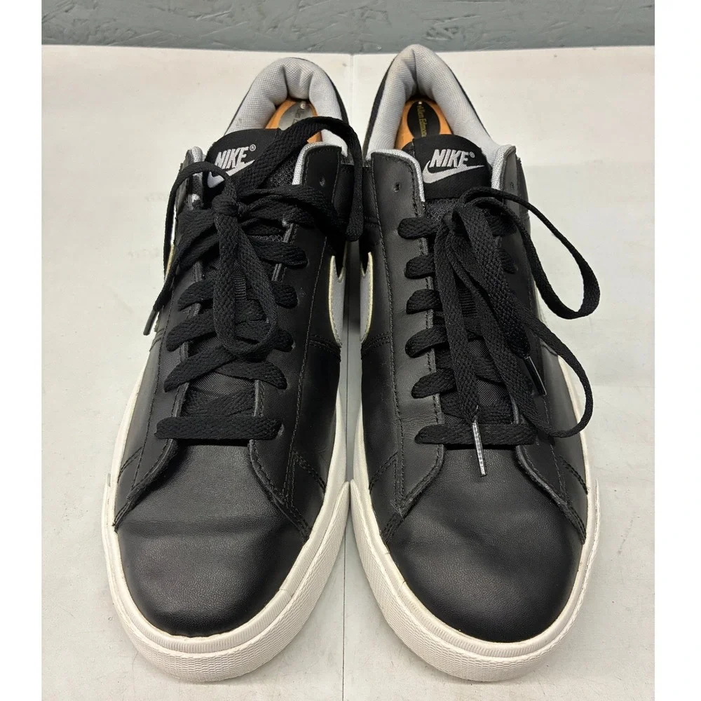 Nike Blazer Low Leather Sneakers Mens Size 11 Black White 631656-001 Casual
